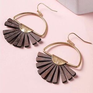 Fan earrings M12